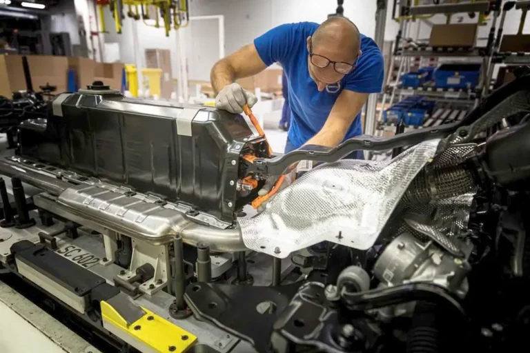 volvo cars znacząco obniży emisję dwutlenku węgla
